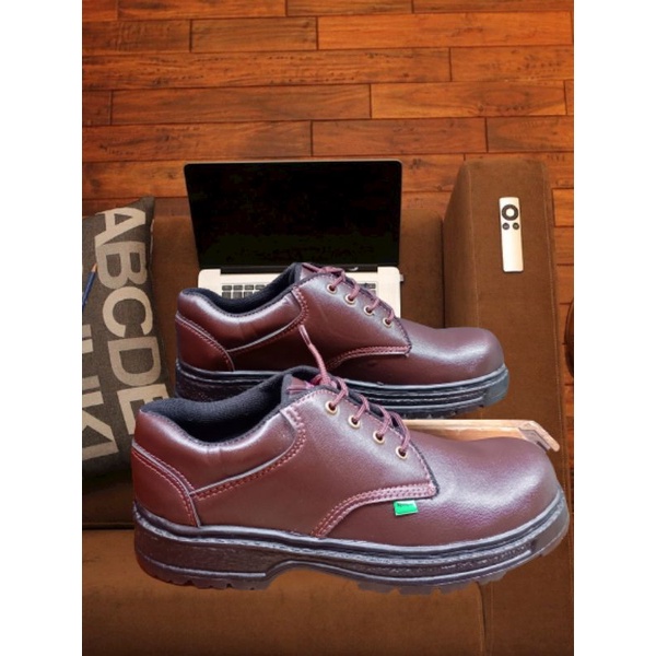 SEPATU SAFETY SEMI BOOTS/SEPATU SAFETY PRIA UJUNG BESI/SEPATU SAFETY KERJA LAPANGAN