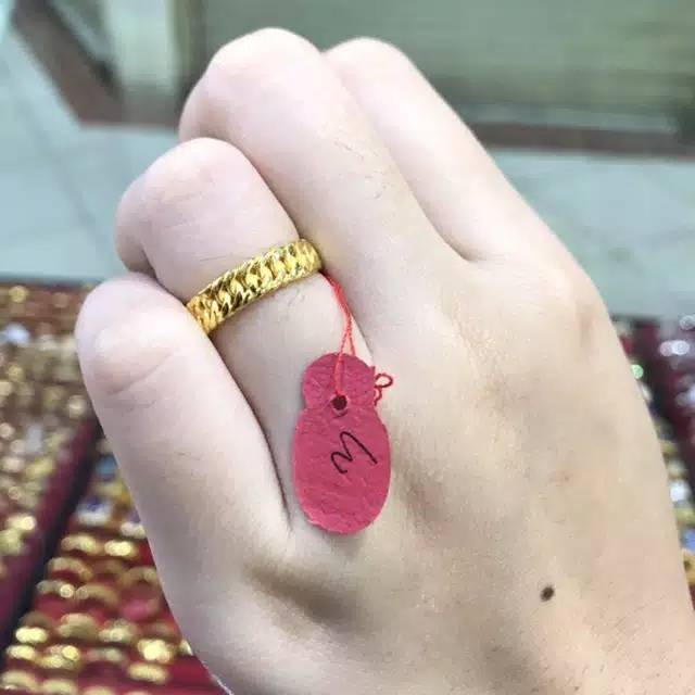 Cincin Rante. Mas London 24K. Kadar 999,9%,2- 3 gram.