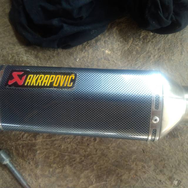akrapovic carbon asli untuk vixion ( original import taiwan)