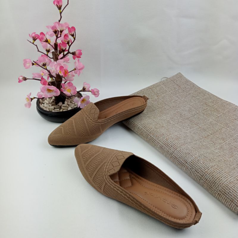 Sendal Terbaru Wanita BALILAH SHOP / Sendal Flat Wanita / Slip On Sendal Mules Wanita ( BAPAU) JEA 89 / SELOP RAJUT IMPORT