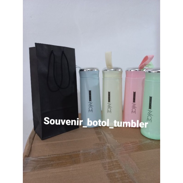 Souvenir botol tumbler minum nice kemas paper bag hitam SOUVENIR PERNIKHAN MURAH