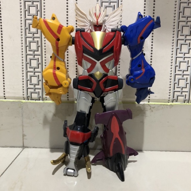 Jungle King Megazord (Power Ranger Jungle Fury)