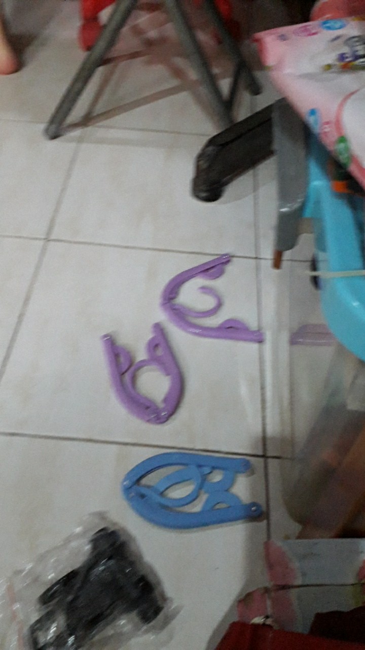 Chinatown - Hanger Lipat Portable Gantungan Jemuran Baju Travel Foldable