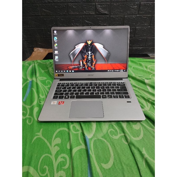 laptop acer swift 3 sf314 athlon 300u seken second bekas