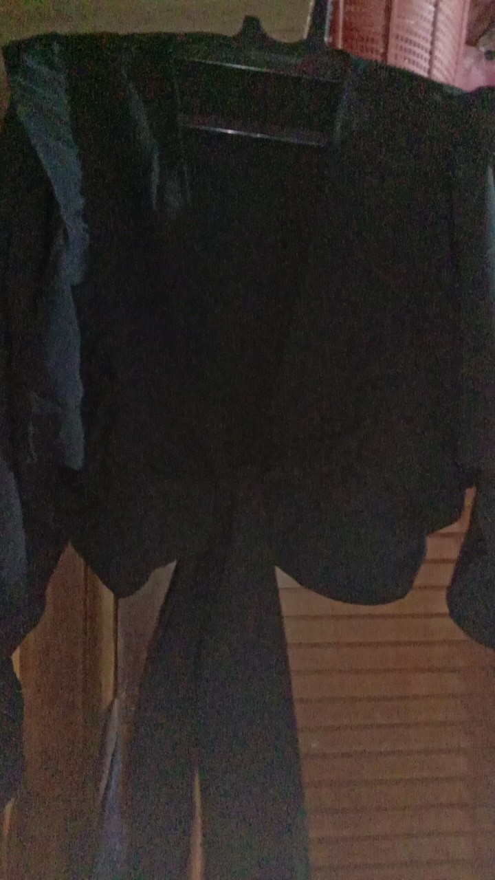 Outer Ruffle Wolfis Batik Kampus