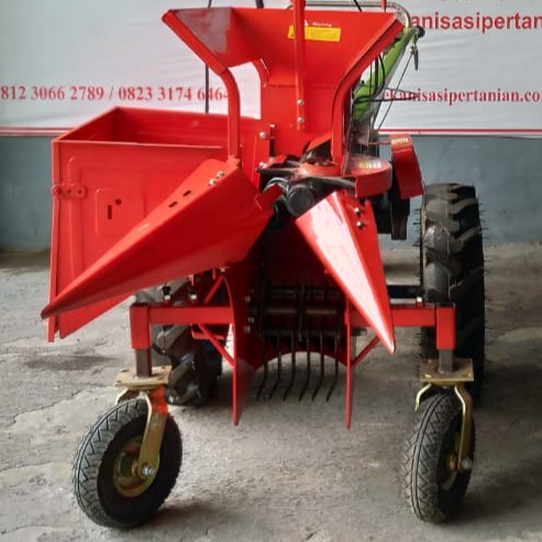 Implement Alat Mesin Pemanen Panen Jagung Bertenaga Traktor Roda Dua SAAM Corn Harvester