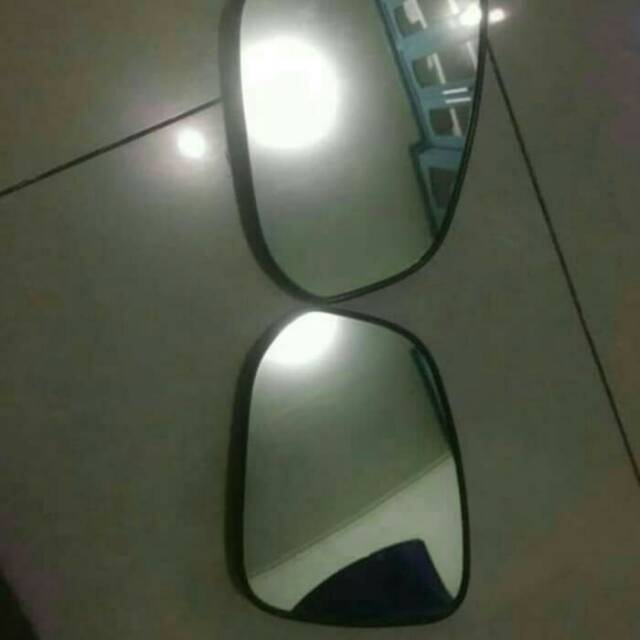 Kaca Cermin Spion Kiri Toyota Innova Reborn Ribon Fortuner Vrz Trd Ori