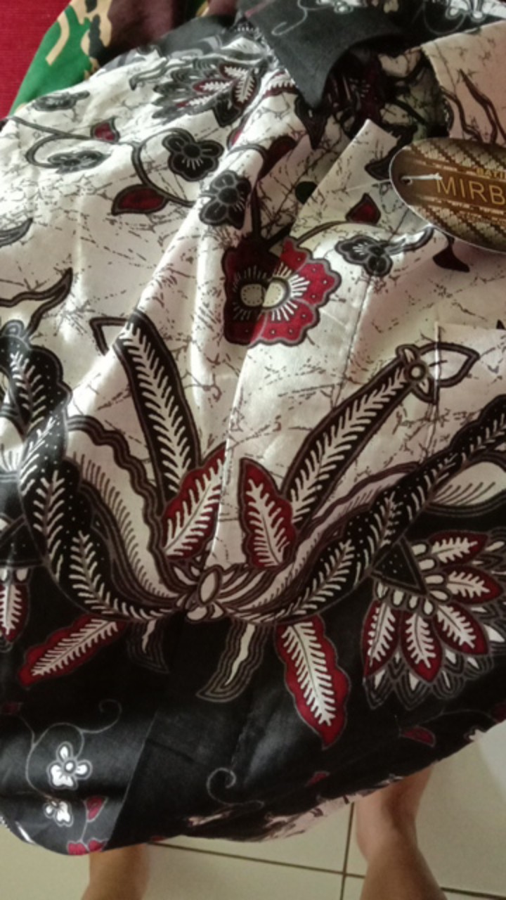 Gurdo Pari Kemeja Batik Pria Reguler Fit Lengan Panjang Modern Ori By Kharis Motif Roda Gila