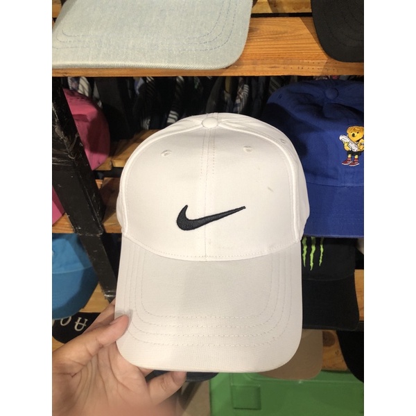 Topi nike bekas like new