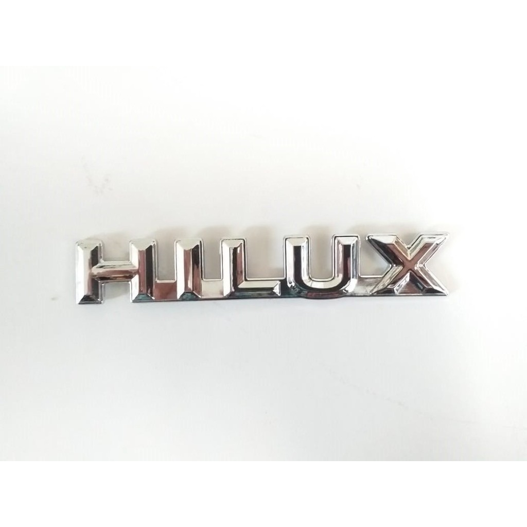 Emblem Mobil Logo Tulisan HILUX Chrome