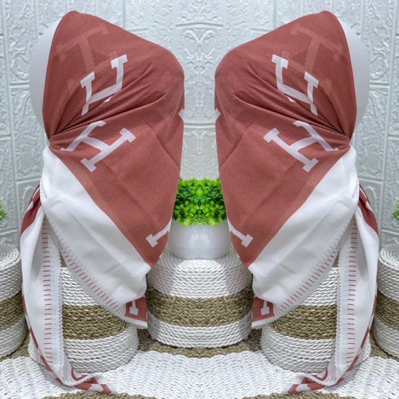 Hijab voal motif H premium warna Bata/Hijab voal murah/Hijab segiempat motif