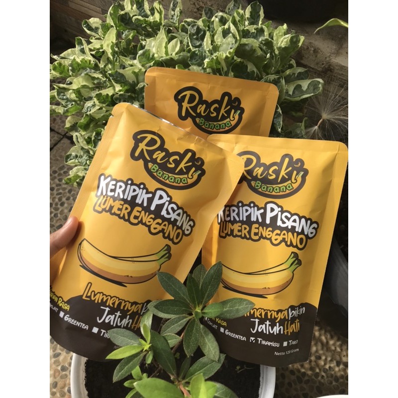 

KERIPIK PISANG LUMER ENGGANO