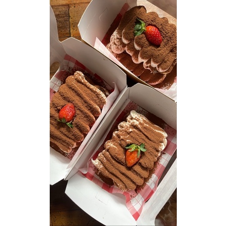 

Poured tiramisu By fetchingfoodies21