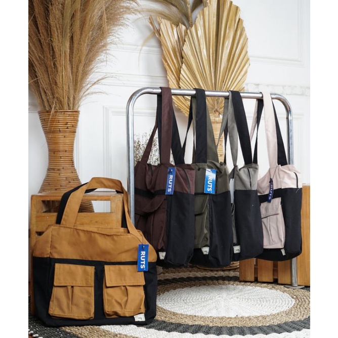 Ruts. Tote Bag Resleting / Tote Bag Polos / Tote Bag Kanvas / Tote Bag Saku / Tas Laptop / Tas Wanit