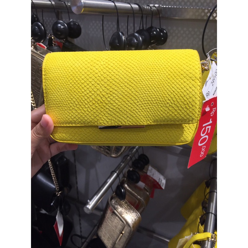 JASTIP SLING BAG YELLOW HNM SALE