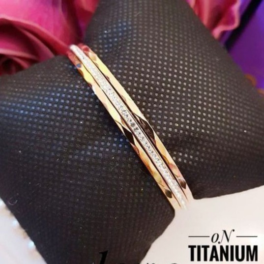 Titanium Gelang Wanita 2185p