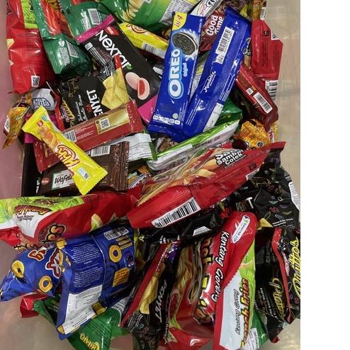 

Bagus Dipakai paket lengkap snack jajanan 15 item*