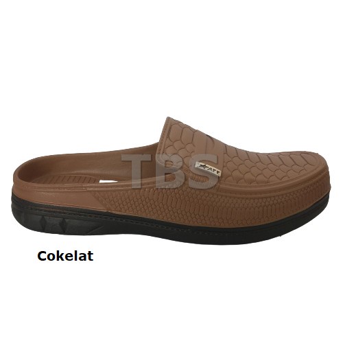 TBS Sandal Slop Karet Pria Warna Coklat Motif Kulit UlarABK581-4