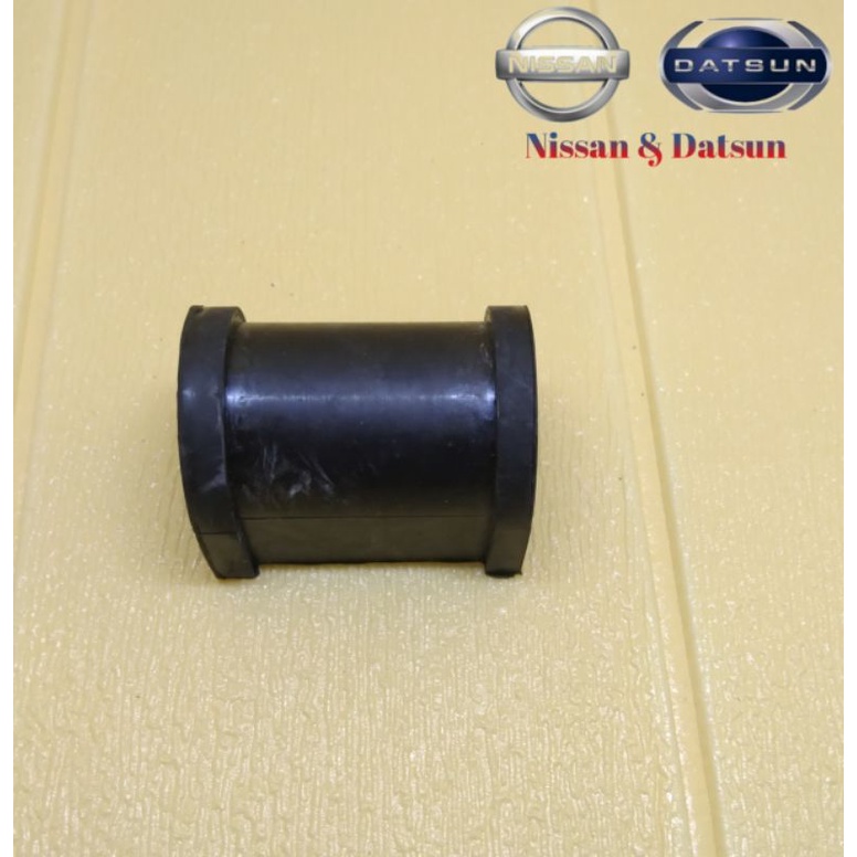 Karet Stabil Depan Nissan Terrano.