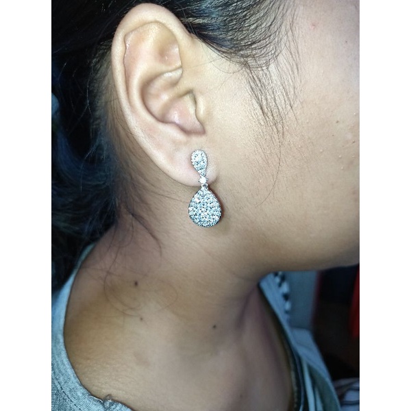 Anting vier  micro diamond, mata kilau,mewah,awet tahan lama, cocok buat yg alergi alloy