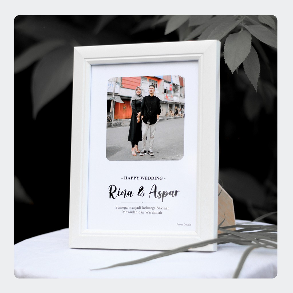 KADO DESAIN BINGKAI FOTO & FRAME HADIAH untuk Ulang Tahun, Wisuda, Pernikahan, Souvenir Sketsa dll.