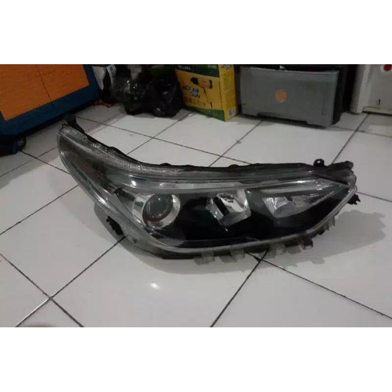 Headlamp toyota yaris joker 2018 2019 kanan