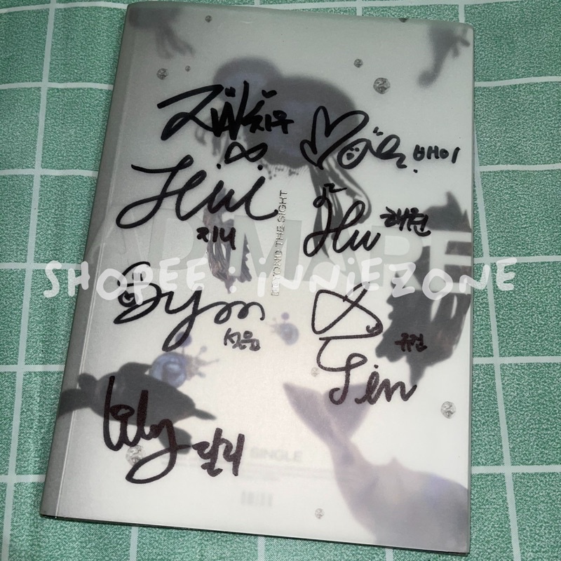 SIGNED ALBUM OT7 NMIXX ( fansign )