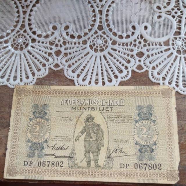 Uang Kertas Lama 2,5 Gulden khusus Kolektor
