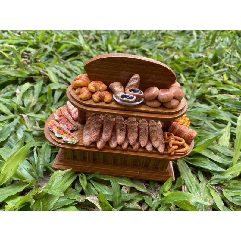 Kerajinan clay miniatur bakery shop etalase kayu kue tradisional