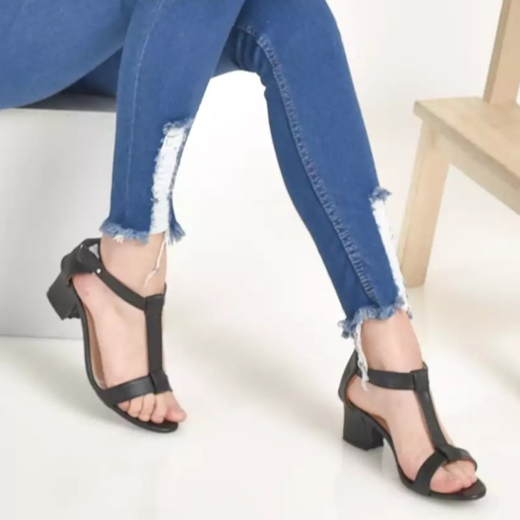 Heels Hak tahu tali T