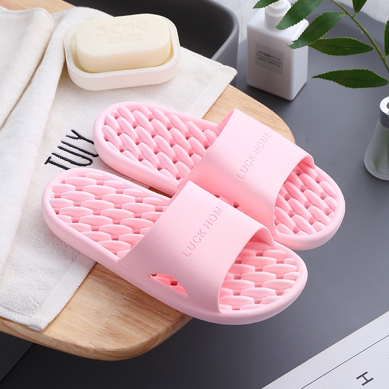 Sandal Kamar Mandi Wanita Bocor Non-Slip Mandi Indoor Empat Musim Rumah Pria Sandal Rumah Plastik Be