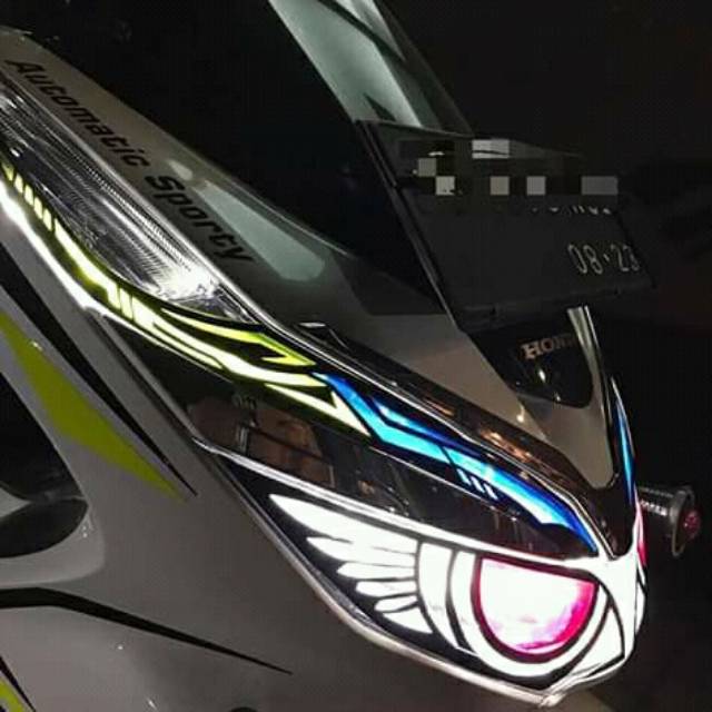 Sticker mata elang headlamp lampu PCX