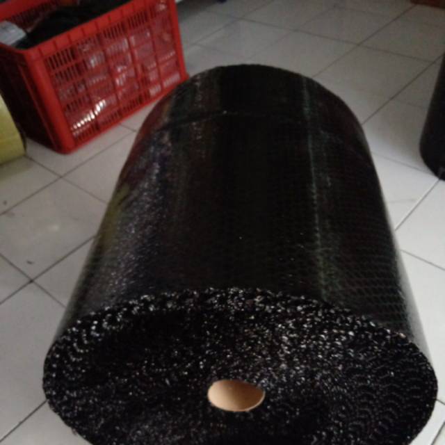 

Bubble Wrap Hitam 50cm x 50m