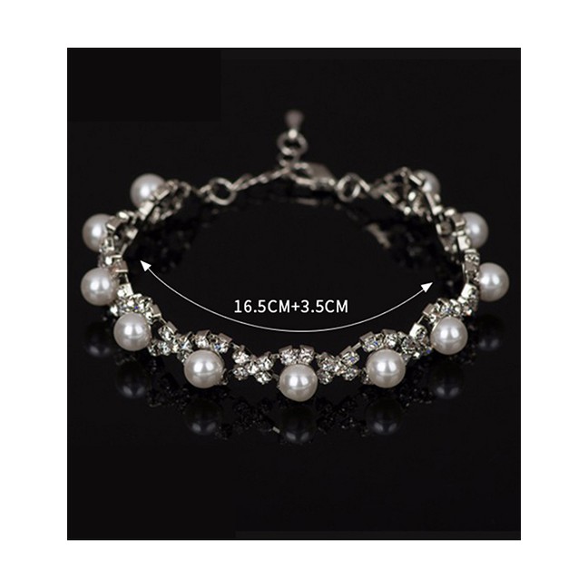 LRC Gelang Tangan Fashion Silver Diamond Bracelet With Diamonds F83407