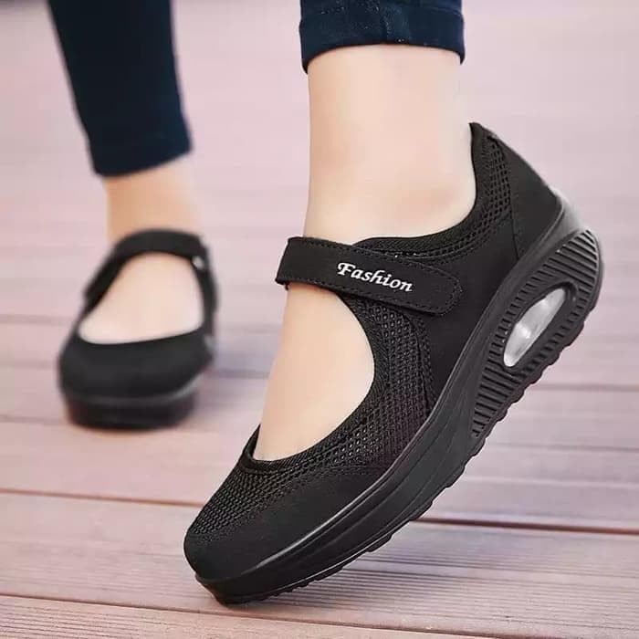 Sepatu Wanita Zora Sepatu Wanita Slip On R90