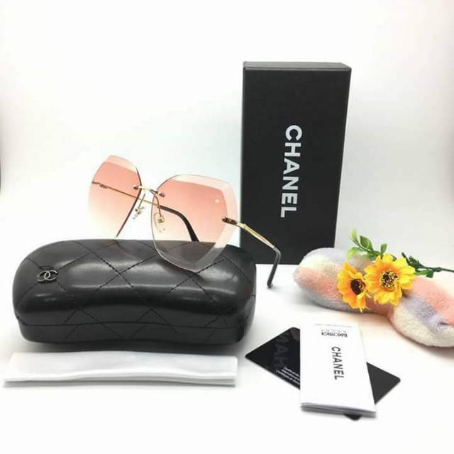 Kacamata Fashion Wanita C nextagonal Pink Terbaru