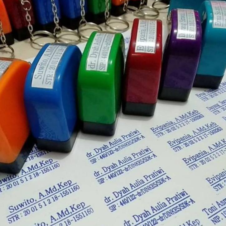 

JoH. MURAH STEMPEL NAMA BIDAN, DOKTER, UKURAN10X30 MM APOTEKER, JABATAN, NO HP. CUSTOM STEMPEL TOKO PRIBADI STEMPEL OTOMATIS STEMPEL FLASH |Model terbaru
