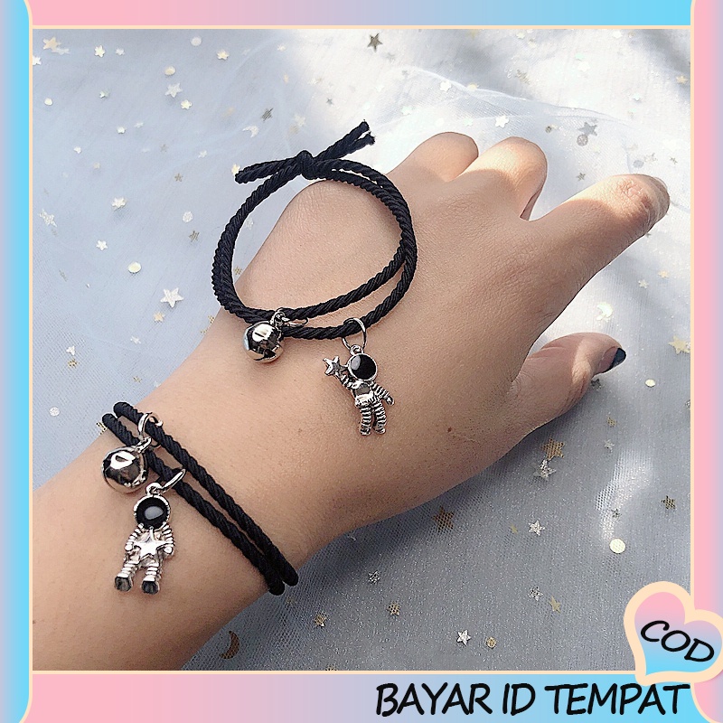 【A.one❤️COD】2 Pcs Sepasang Gelang Tali Karet  Desain Astronot Untuk Pria Dan Wanita Gelang/1 Pasang Gelang