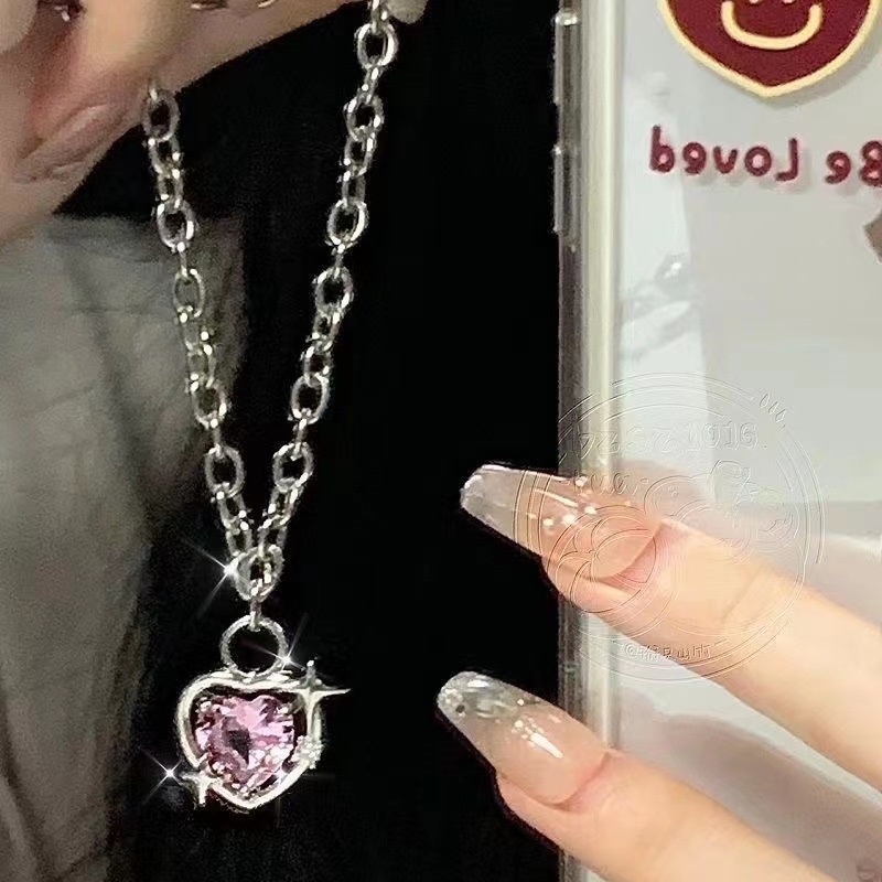 Kalung Rantai Dengan Liontin Hati + Galaksi Aksen Batu Zircon Untuk Wanita Barbie