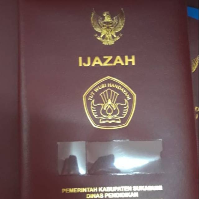 

Sampul raport kurtilas dan sampul ijazah