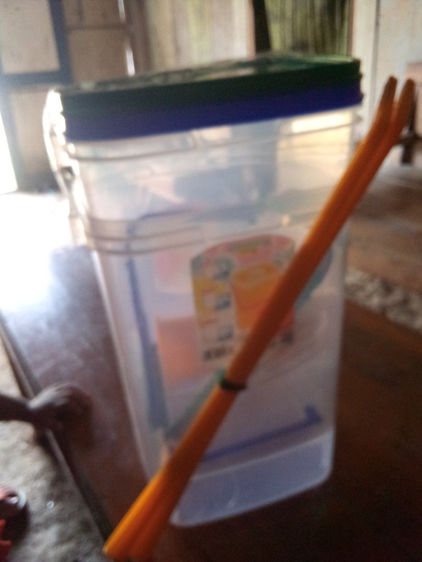 Aquarium Es Kelapa 15 Liter Green Leaf 0166 / Toples Es Buah + Gayung