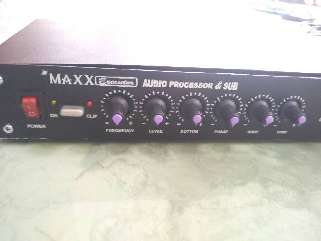 Audio prosessor plus sub wofer jadian