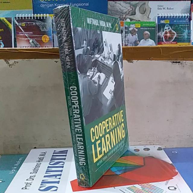 BUKU COOPERATIVE LEARNING metode,teknik,struktur, model penerapan ORIGINAL