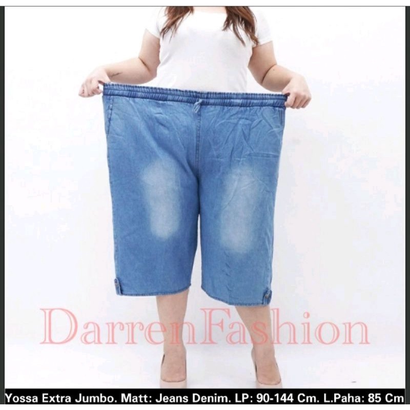 Yossa Pants Extra Jumbo . Celana Pendek Jeans Denim Wanita Extra Jumbo . Jeans Bigsize