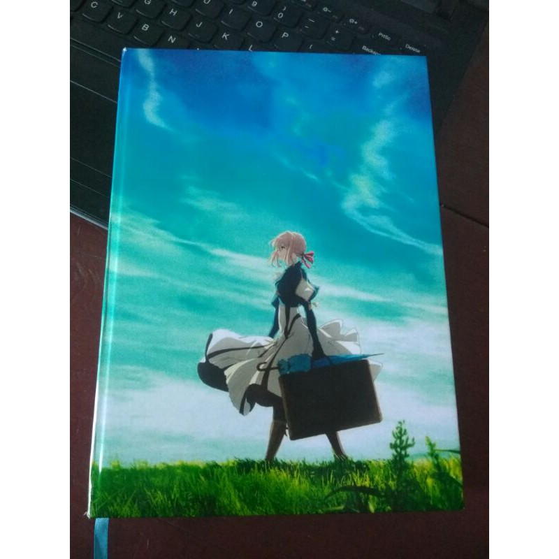 

1001 - Notebook Violet Evergarden