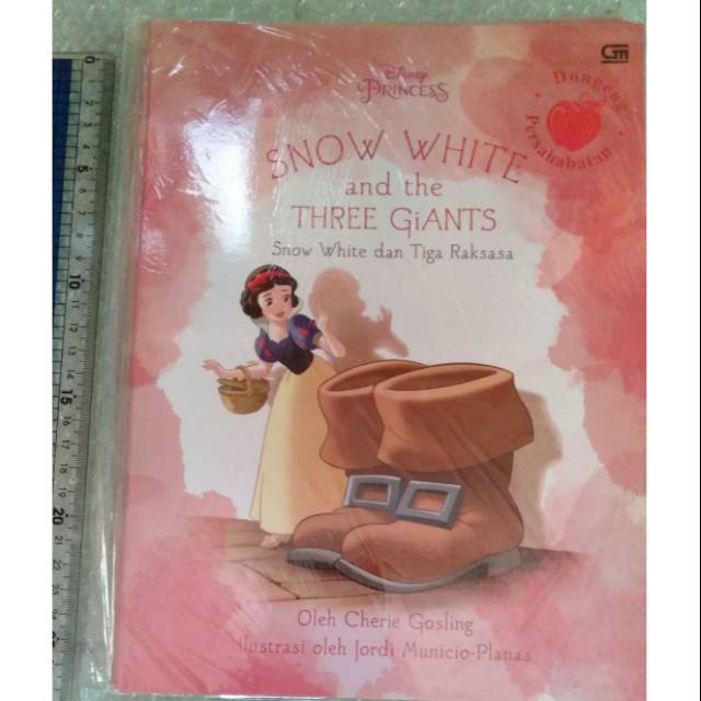 Snow white and three giants / cerita disney princess / gramedia sale / buku cerita