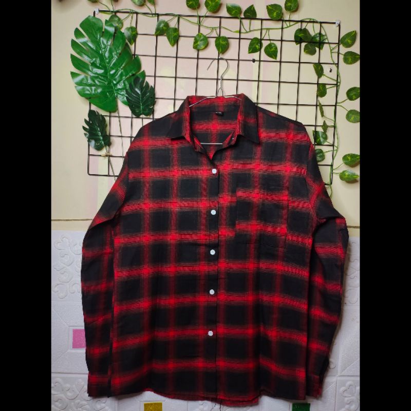 kemeja Thrift dan preloved