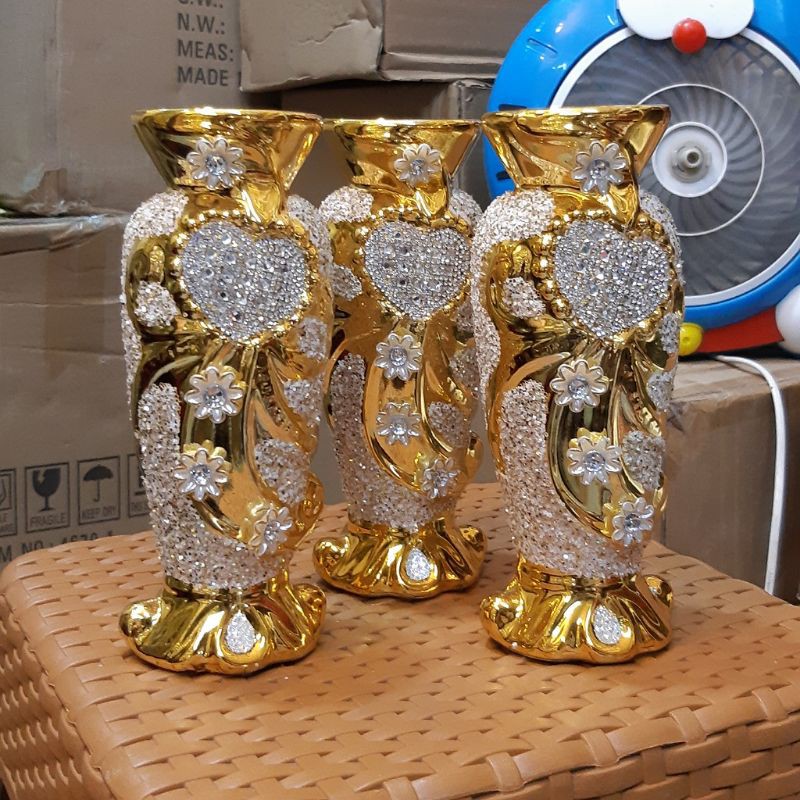 Jual pajangan keramik import Jual pajangan lemari kaca Dekorasi rumah Vas keramik Pajangan keramik