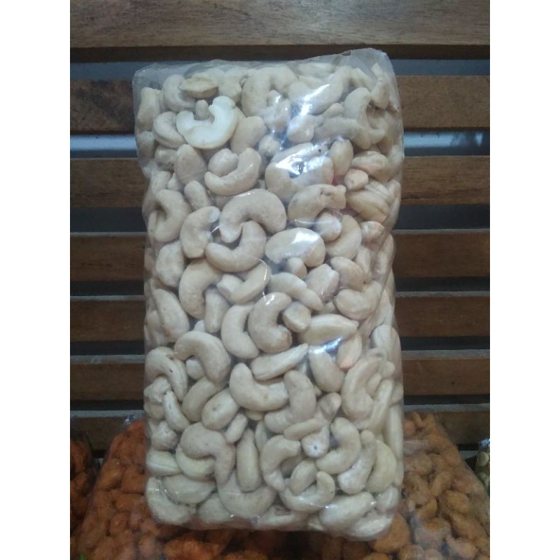 

kacang mede utuh jumbo