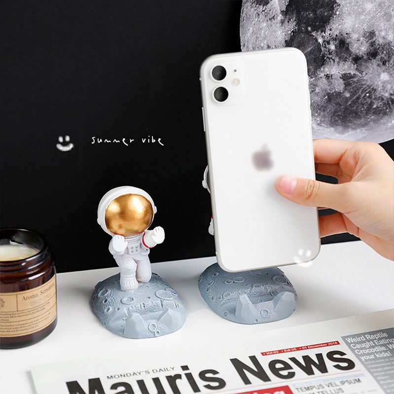 Holder Hp di meja Sandaran Penyangga Handphone Hiasan Pajangan Miniatur lemari Model astronot motif unik lucu Stand Phone Holder Astronaut nb57